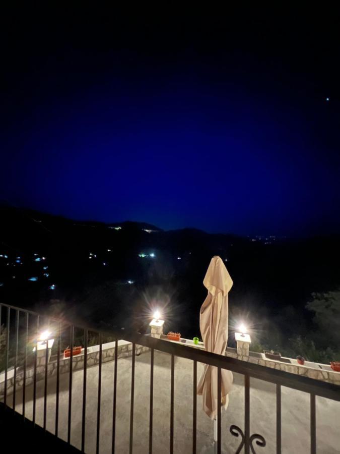 Vikendica,Bungalovi Lipska Pecina เซทินเจ ภายนอก รูปภาพ