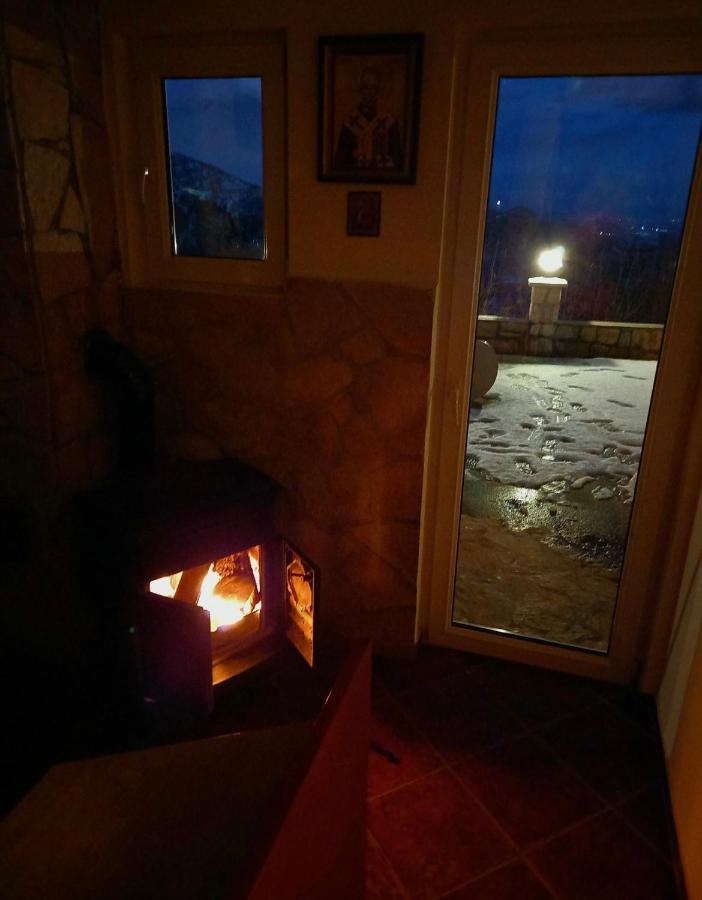 Vikendica,Bungalovi Lipska Pecina เซทินเจ ภายนอก รูปภาพ