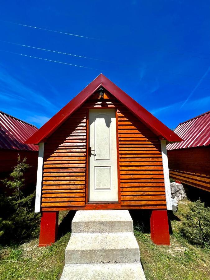Vikendica,Bungalovi Lipska Pecina เซทินเจ ภายนอก รูปภาพ